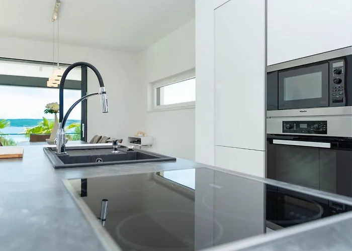 Michelle Holiday home Maslenica